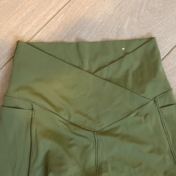 Olive Green Aerie High-Waisted Leggings - Picture 3 of 3